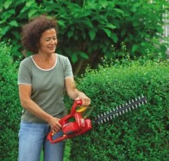 Wolf-Garten Wolf Garten Elektrische Heggenschaar HSE 45 V -Stanle Gardena Winkel 4008423874051 2 1