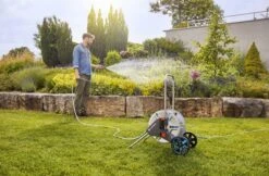 Gardena Metalen Slangenwagen Set AquaRoll M Incl. 20m Slang 26 Gardena Metalen Slangenwagen Set AquaRoll M Incl. 20m Slang -Stanle Gardena Winkel GA150 2285