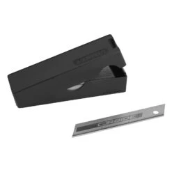 Stanley Carbide Reserve Afbreekmessen 18mm 50-stuks -Stanle Gardena Winkel STHT8 11818 1 resized 1500 1500 300 rgb jpg