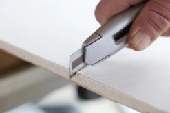 Stanley Carbide Reserve Afbreekmessen 18mm 50-stuks -Stanle Gardena Winkel STHT8 11818 A3 resized 1500 1500 300 rgb jpg