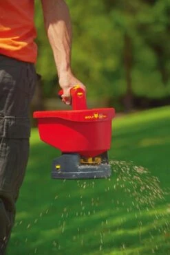 Wolf-Garten Wolf Garten Universele Handstrooier WE-B 10 Wolf-Garten Wolf Garten Universele Handstrooier WE-B -Stanle Gardena Winkel Wolf20Universele20Handstrooier20WE B2