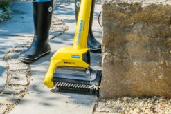 Gloria Steenborstel SOFT Voor De -Brush Serie -Stanle Gardena Winkel csm PowerBrush speedcontrol Detail 3 Randnahes Arbeiten 3d8f7fdb99 1